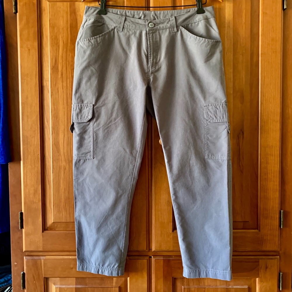 GoLite Cargo Style Cropped Pants